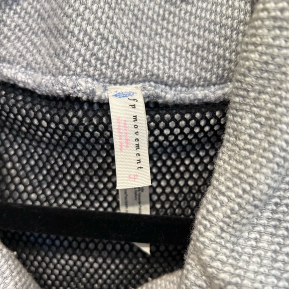 FP Movement by Free People Light Gray Cowl Neck Top, size S - Picture 4 of 5